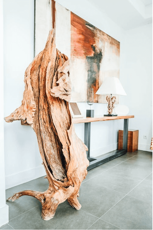 Let your driftwood art stand out.